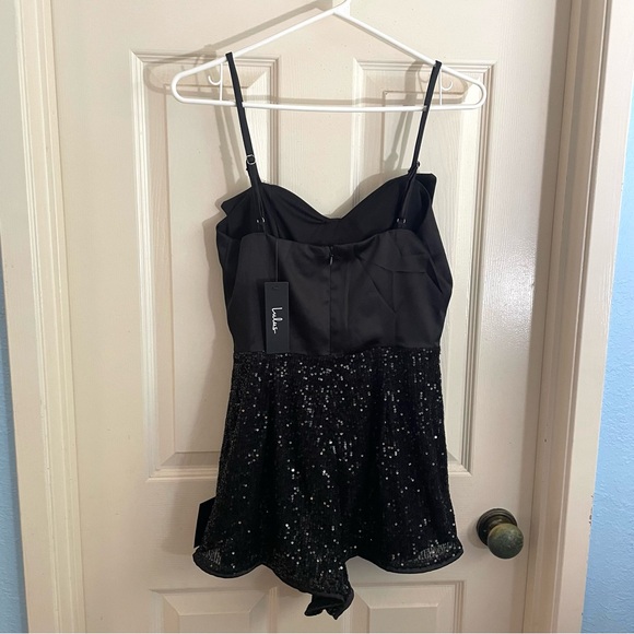 NWT Lulus Extravagant Shine Black Satin Sequin Sleeveless Bow Romper Size Small - Picture 10 of 12